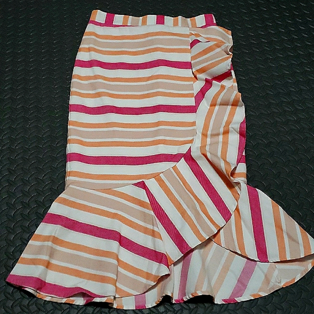 NWOT New York & Company Skirt Sz 2